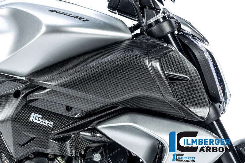 Ilmberger Carbon / イルムバーガー 右エアチューブカバー Ducati Diavel V4 2023 年以降 マット | LKR.102.DI23M.K
