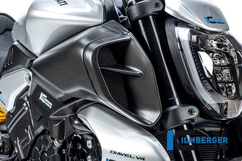 Ilmberger Carbon / イルムバーガー 右エアチューブカバー Ducati Diavel V4 2023 年以降 マット | LKR.102.DI23M.K