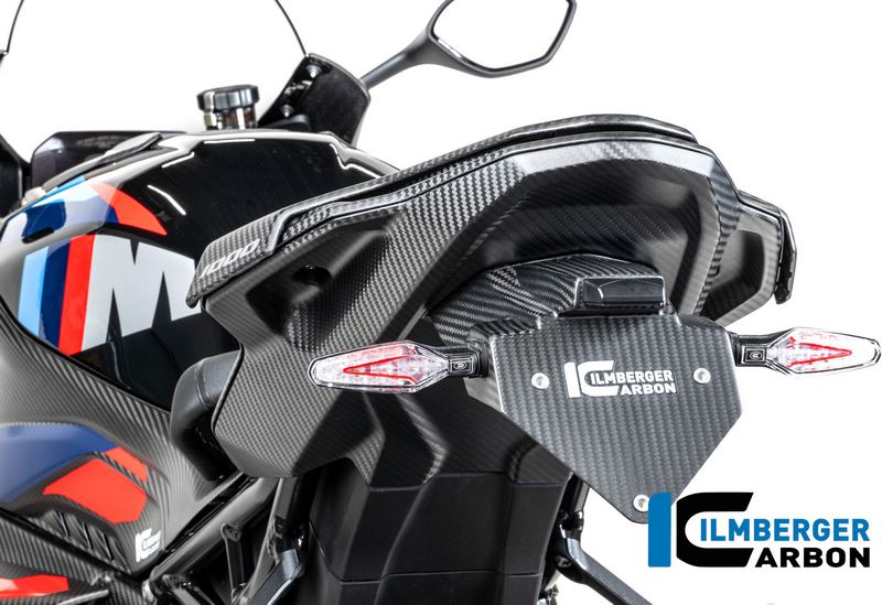 リアフレームカバー下部