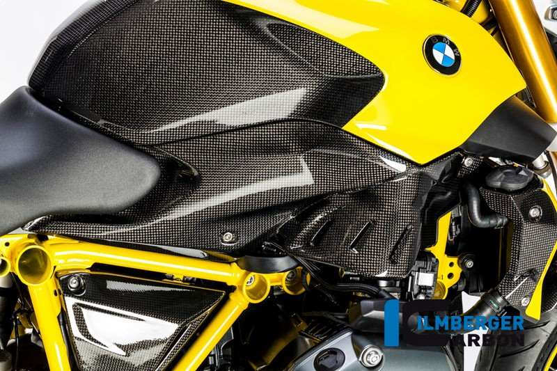 ILMBERGER / イルムバーガーカーボンパーツ サイドパネル タンク下部用 右側 - BMW R 1200 R (LC) | TUR.007.R12RL.K
