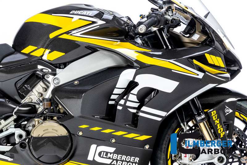 Ilmberger / イルムバーガーカーボンパーツ フェアリングサイドパネル 右 グロス Panigale V4 Racing | VER.062.V4RRG.K