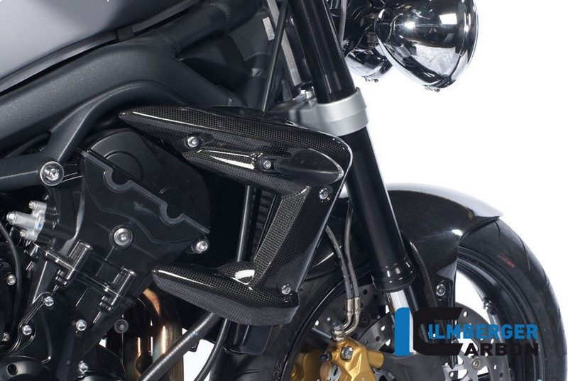 ILMBERGER / イルムバーガーカーボンパーツ ラジエーターカバー (右) カーボン - Triumph Street Triple 675 | WKR.010.TRSTR.K