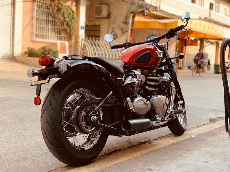 IXIL / イクシル Slip On Exhaust (Right Muffler) - Ironhead Round Black | OT 4068 SSB