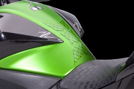 Kawasaki / カワサキ タンクパッドセット Z (Z800) | 168TPT0060