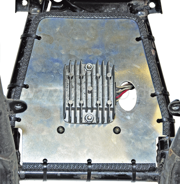 Kedo Electronic System Basic  aluminum black  electrical mounting plate for free frame triangle  for mounting the original CDI / controller  including edge trim | 41782