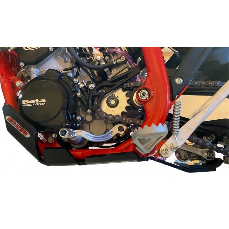 HDPEエンジンスキッドプレート（8mmタイロッド保護一体型）