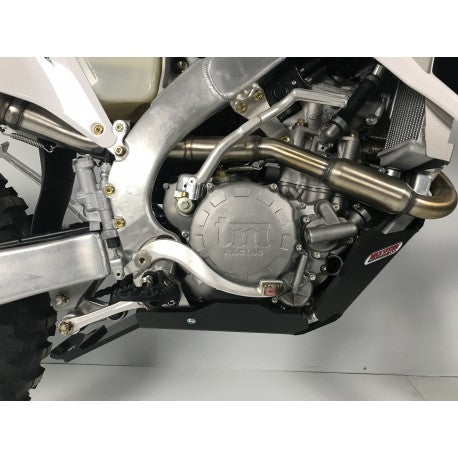 統合型8mm搭載エクストリームスキッドプレート