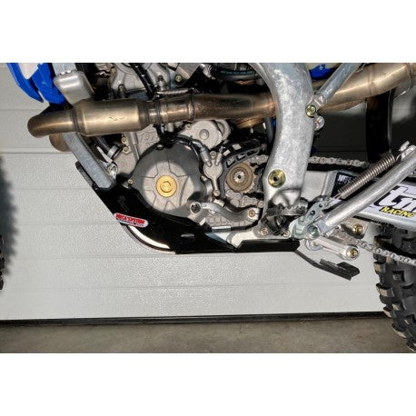 エクストリームHDPEスキッドガード 8mmタイロッド保護装置