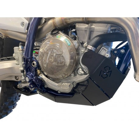 エンジンスキッドガードHDPE 8mm（統合タイロッド保護付）