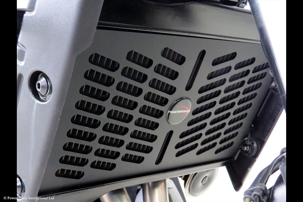 Powerbronze / パワーブロンズ Cooler Grill (Plastic) for YAMAHA MT-07 14-23/FZ-07 14-23/XSR700 16-23/MT-07 TRACER 16-19/MT-07 TRACER GT 19/FJ-07 TRACER 16-19/FJ-07 TRACER GT 19 (PLASTIC)/GLOSS BLACK | 520-Y125-022