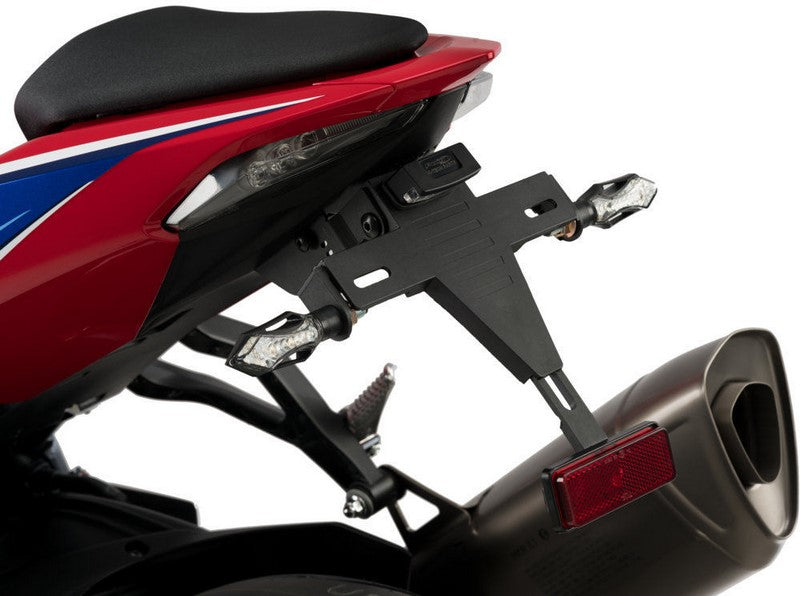 Puig / プーチ ライセンスプレートホルダー HONDA CBR1000RR FIREBLADE 2020 | 20489