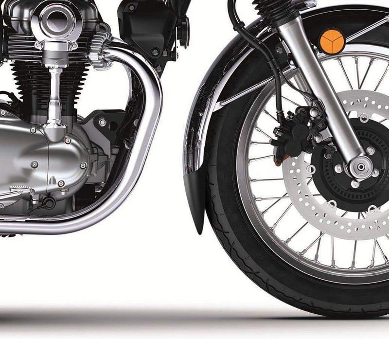 Pyramid Extenda Fenda (chrome guard only) | Matte Black | Kawasaki W 400 2006>2009 | 053457