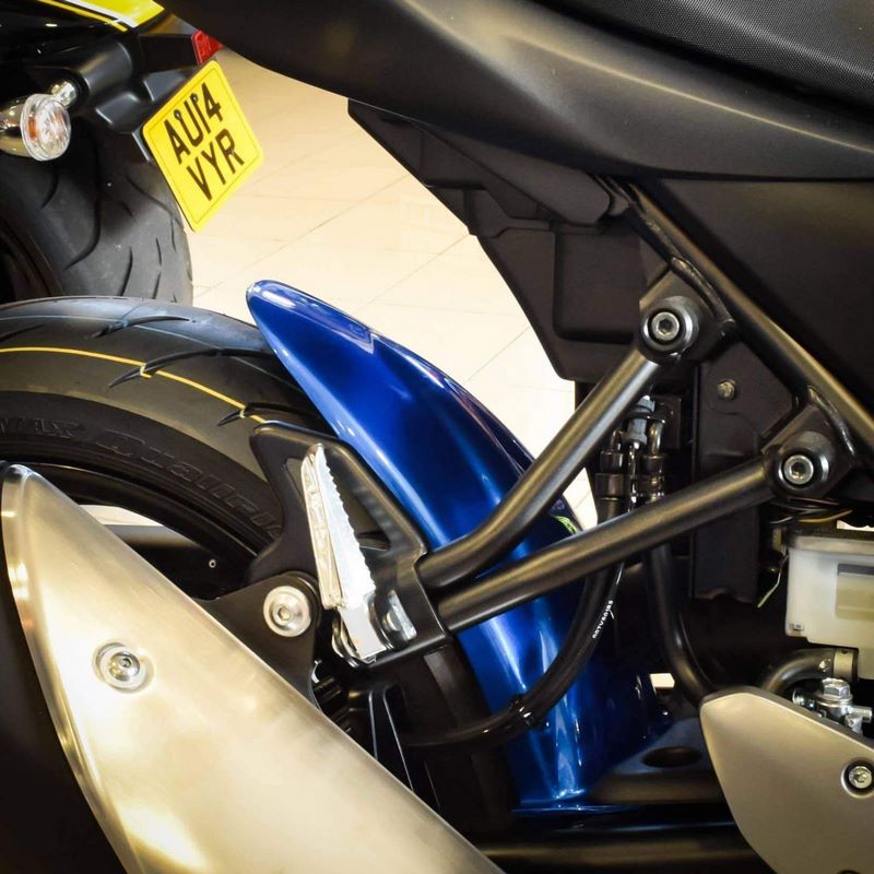 Pyramid / ピラミッド ハガー マットブラック | Suzuki SFV 650 Gladius 2009>2016 | 070404M