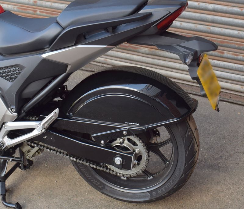 Pyramid / ピラミッド フルリアハガー グロスブラック | Honda NC 700 S 2012- | 071150B