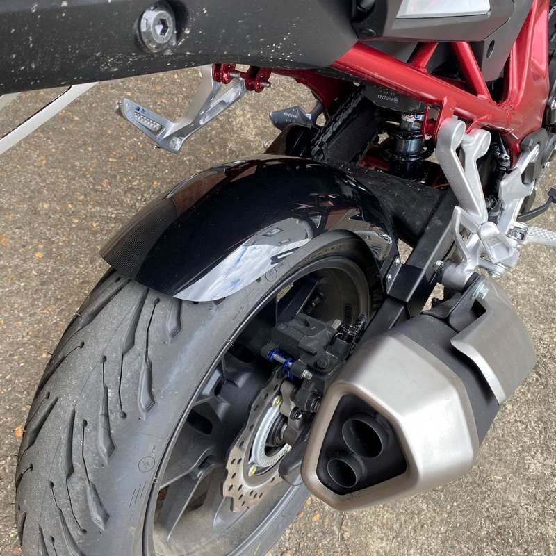Pyramid / ピラミッド ハガー マットブラック | Honda CB 750 Hornet （ホーネット） 2023>2024 | 071234M