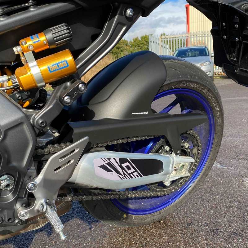 Pyramid / ピラミッド ハガー アイコンブルーカラーズ | Yamaha MT-09 2022>2024 | 072451P