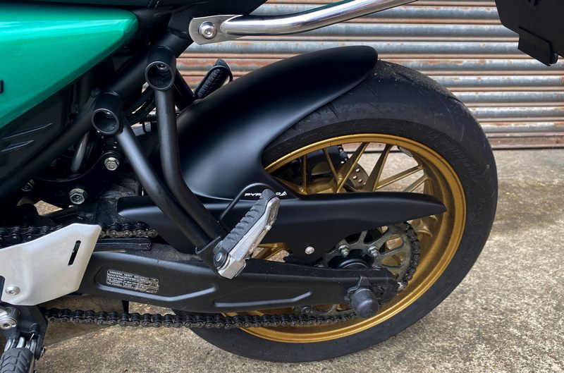Pyramid / ピラミッド ハガー マットブラック | Kawasaki Ninja 650 2017- | 073930M