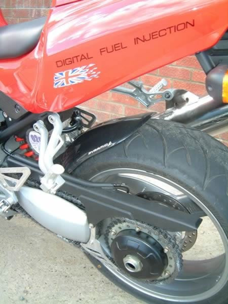 Pyramid Plastics / ピラミッドプラスチック Triumph T509 Speed Triple ハガー グロスブラック 1994>1998 | 07602B