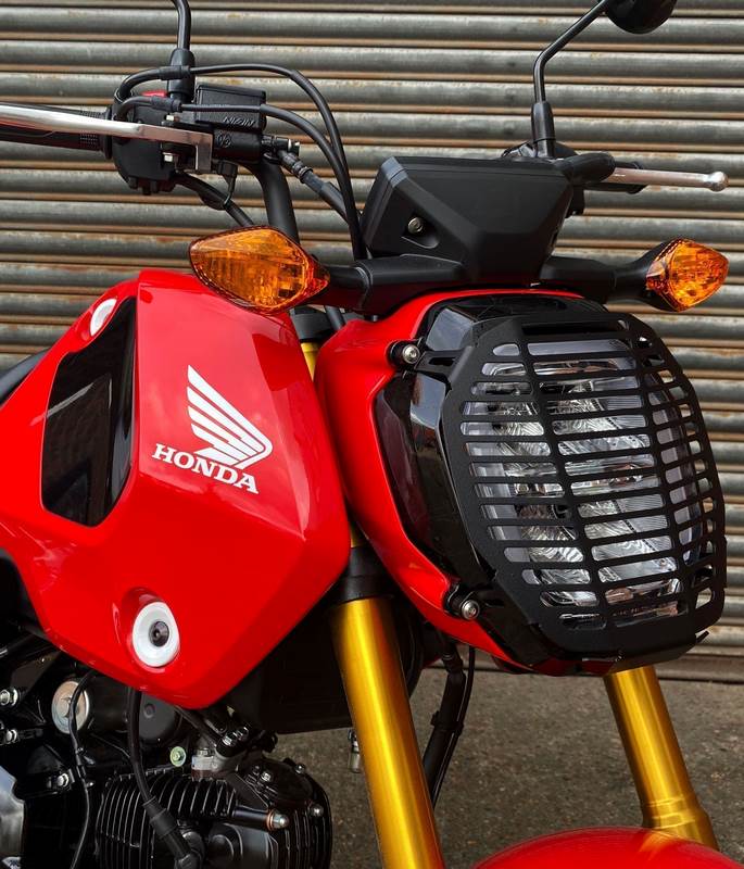 Pyramid / ピラミッド ヘッドライトガード マットブラック | Honda MSX 125 2021- | 09190M