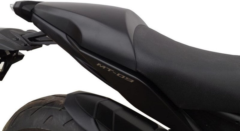 Pyramid Plastics / ピラミッドプラスチック Yamaha MT-09 シートカウル マットブラック 2013>2016 | 12411M