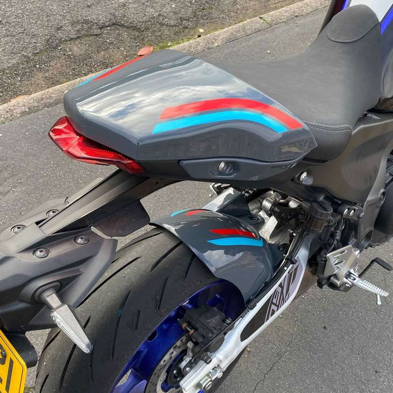 Pyramid Seat Cowl | Storm Fluo/Cyan Storm Colours | Yamaha MT-09 2021> | 12416D