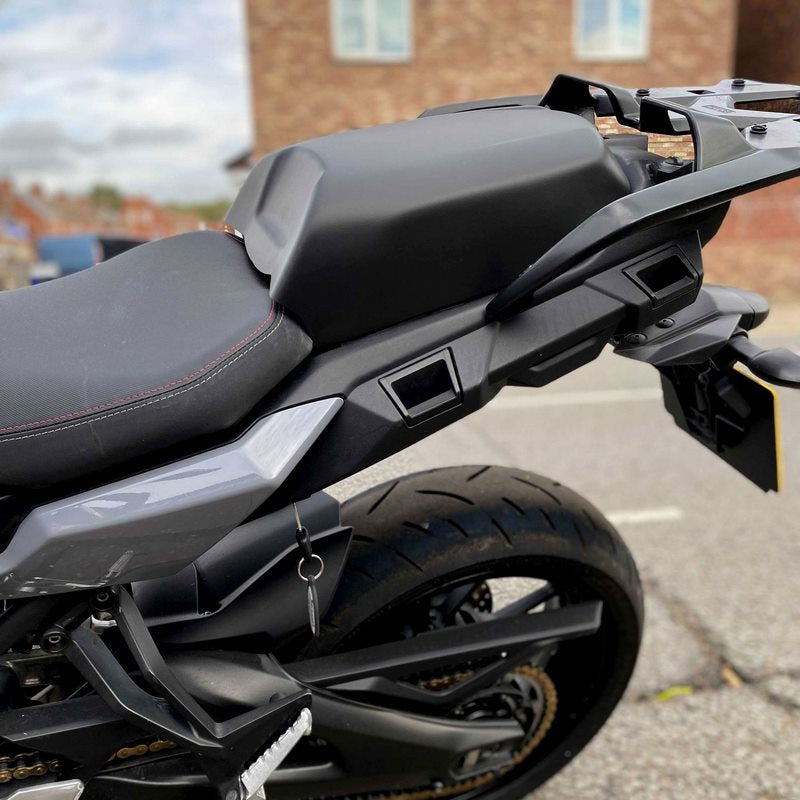 Pyramid Seat Pod | Matte Black | Yamaha Tracer 900 2018>2020 | 12420M