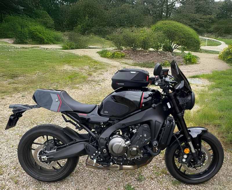 Pyramid / ピラミッド シートカウル | ミッドナイトブラック | Yamaha XSR900 2022>2023 | 12425FZ