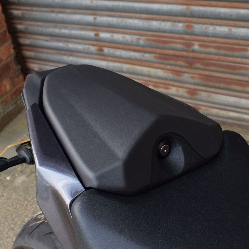 Pyramid / ピラミッド シートカウル マットブラック | Yamaha MT-09 2024> | 12450M