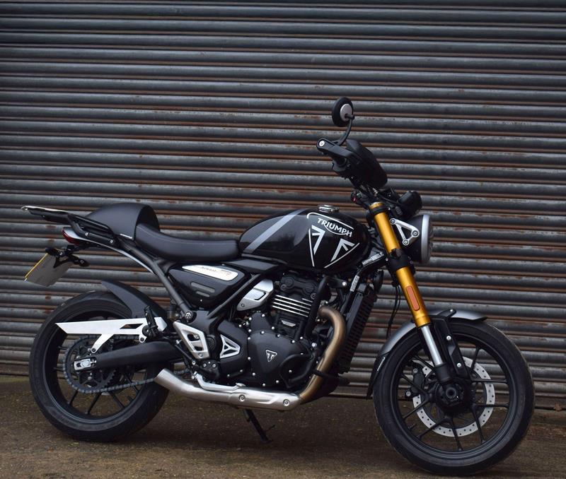 Pyramid / ピラミッド シートカウル マットブラック | Triumph Speed 400 2024- | 16130M