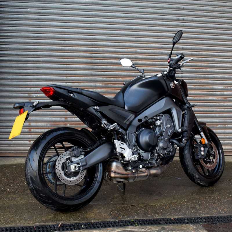 Pyramid Infill Panels | Storm Fluo Colours | Yamaha MT-09 2021> | 22143D