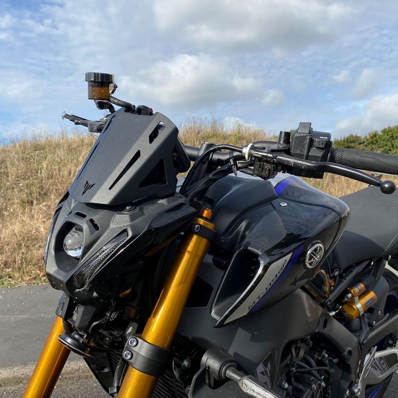 Pyramid Metal Fly Screen | Matte Black | Yamaha MT-09 2021> | 22161M