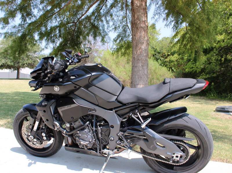 Pyramid / ピラミッド インフィルパネル テックブラック Colours | Yamaha MT-10 2022> | 22195F