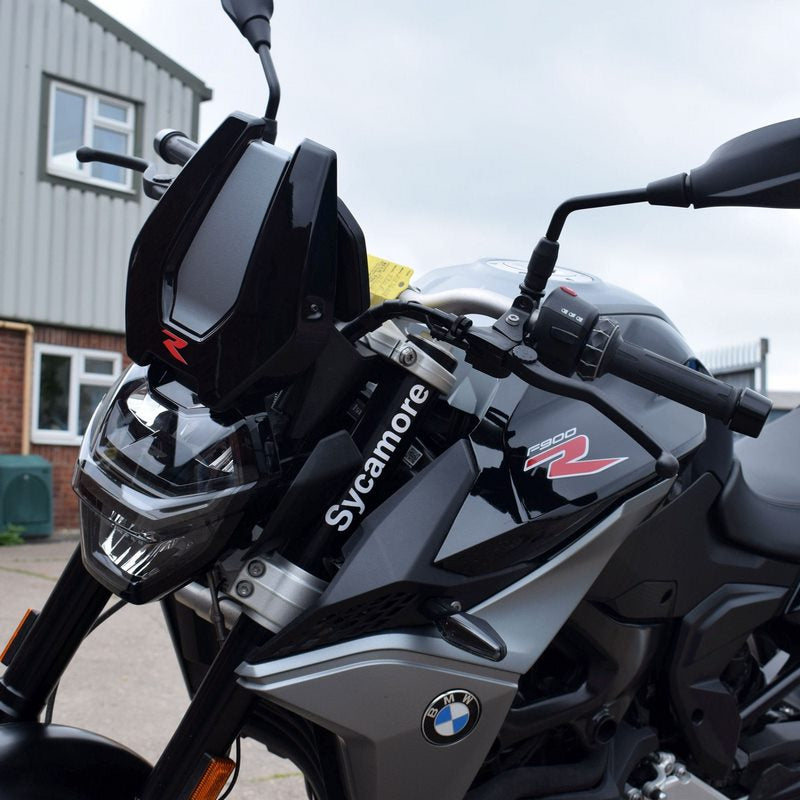 Pyramid Fly Screen | Black Storm Metallic & Graphite Grey | BMW F900 R 2020> | 24090D