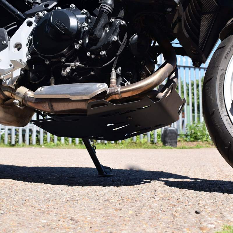 Pyramid Engine Plate | Matte Black | BMW F900 R 2020> | 24950M