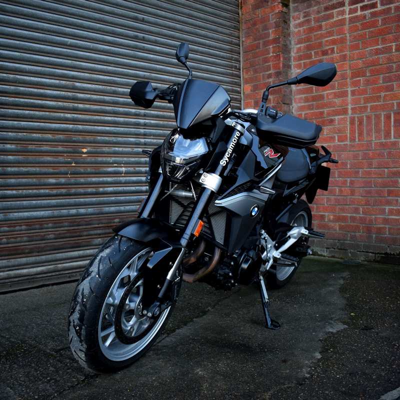 Pyramid Handguards | Matte Black | BMW F900 R 2020> | 30401M