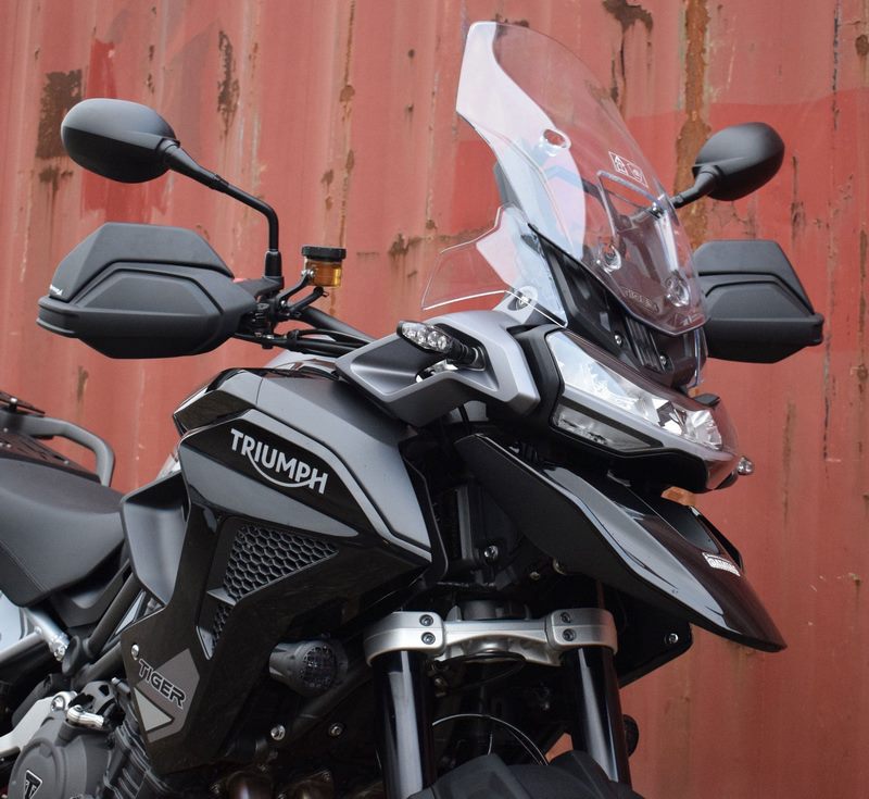 Pyramid / ピラミッド ハンドガードエクステンション マットブラック | Triumph タイガー 1200 GT 2022- | 30690M