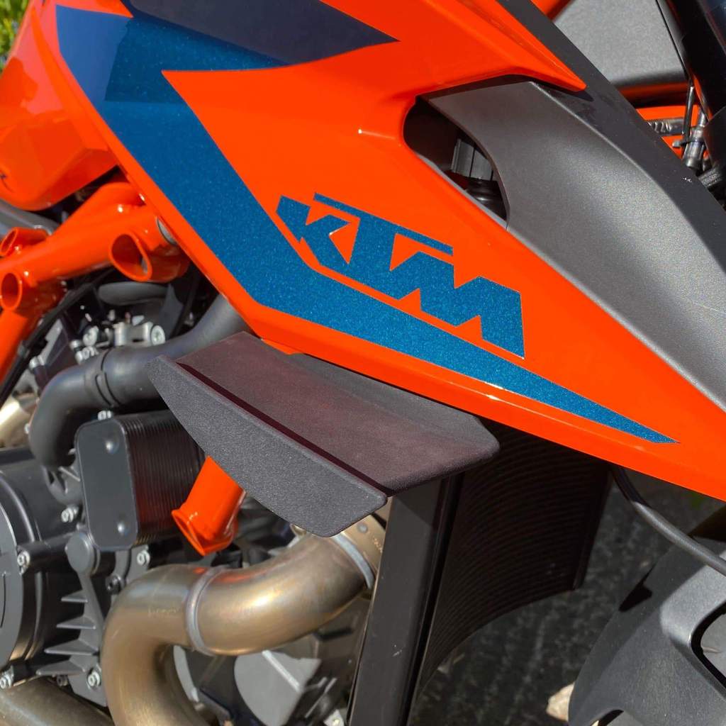 Pyramid Plastics / ピラミッドプラスチック GP ウィング サテンブラック KTM 1290 Superduke R 2020> | 31900M