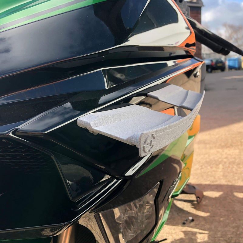 Pyramid GP Wings | Matte Black | Kawasaki Ninja H2 SX 2018> | 33000M