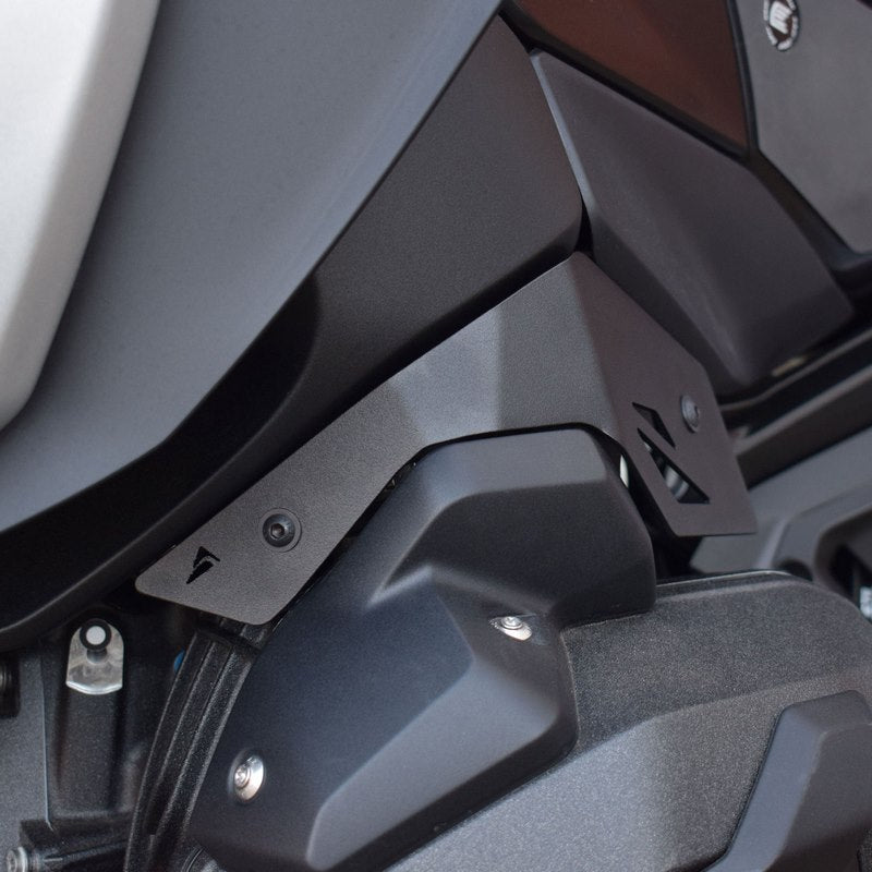 Pyramid / ピラミッド スロットルセンサーカバー マットブラック | BMW R 1300 GS 2023>2025 | 34960M