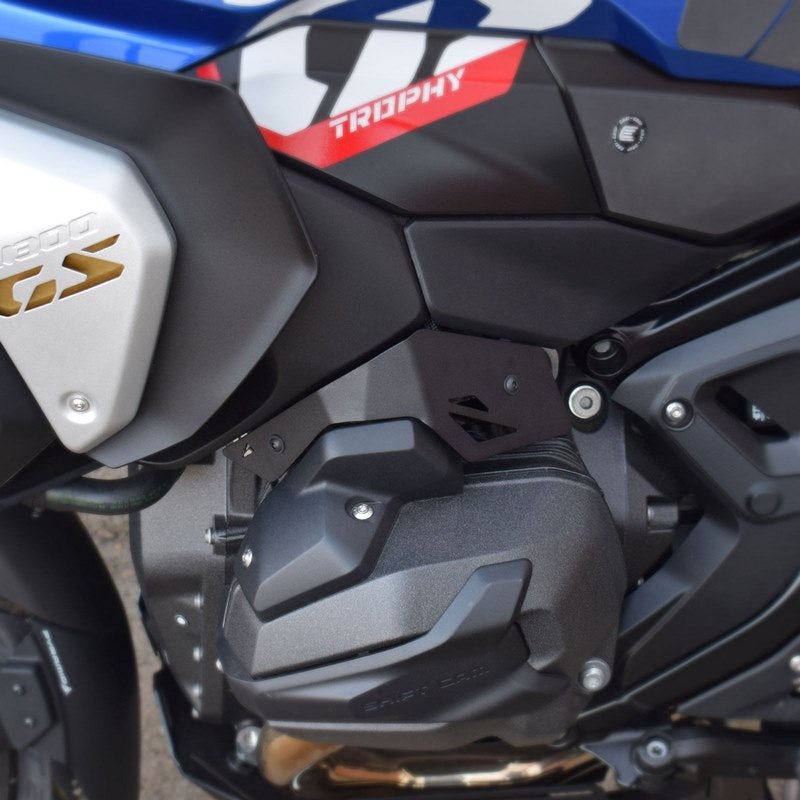 Pyramid / ピラミッド スロットルセンサーカバー マットブラック | BMW R 1300 GS 2023>2025 | 34960M