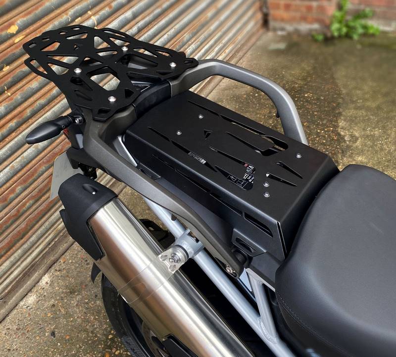 Pyramid / ピラミッド ピリオンラゲッジラック マットブラック | Triumph タイガー 1200 GT 2022- | 36060M