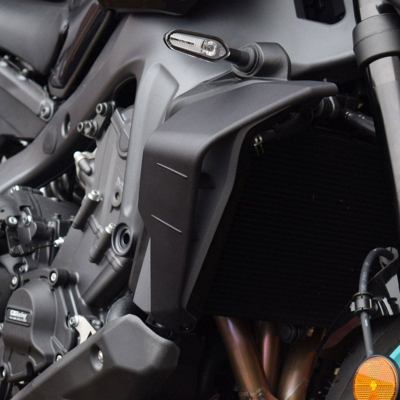 Pyramid / ピラミッド サイドスポイラー マットブラック | Yamaha MT-09 2024- | 38265