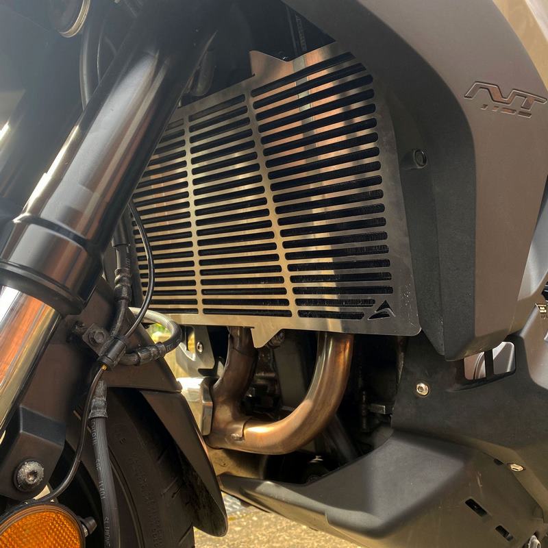 Pyramid / ピラミッド ラジエーターガード マットブラック | Honda NT 1100 2022- | 521999M