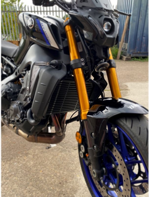 Pyramid Radiator Guard | Matte Black | Yamaha MT-09 2021> | 522004M