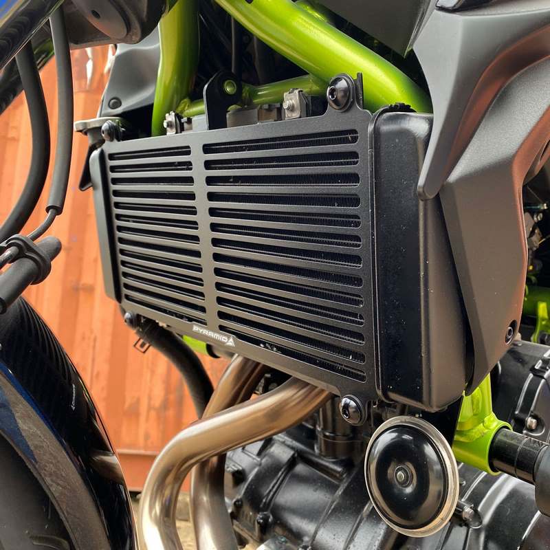 Pyramid Radiator Guard | Matte Black | Kawasaki Ninja 650 2017>2019 | 523650M