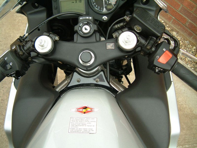 Pyramid Plastics / ピラミッドプラスチック Suzuki GSX 1300 R Hayabusa ヨークプロテクター カーボンルック 1999>2007 | 61020X