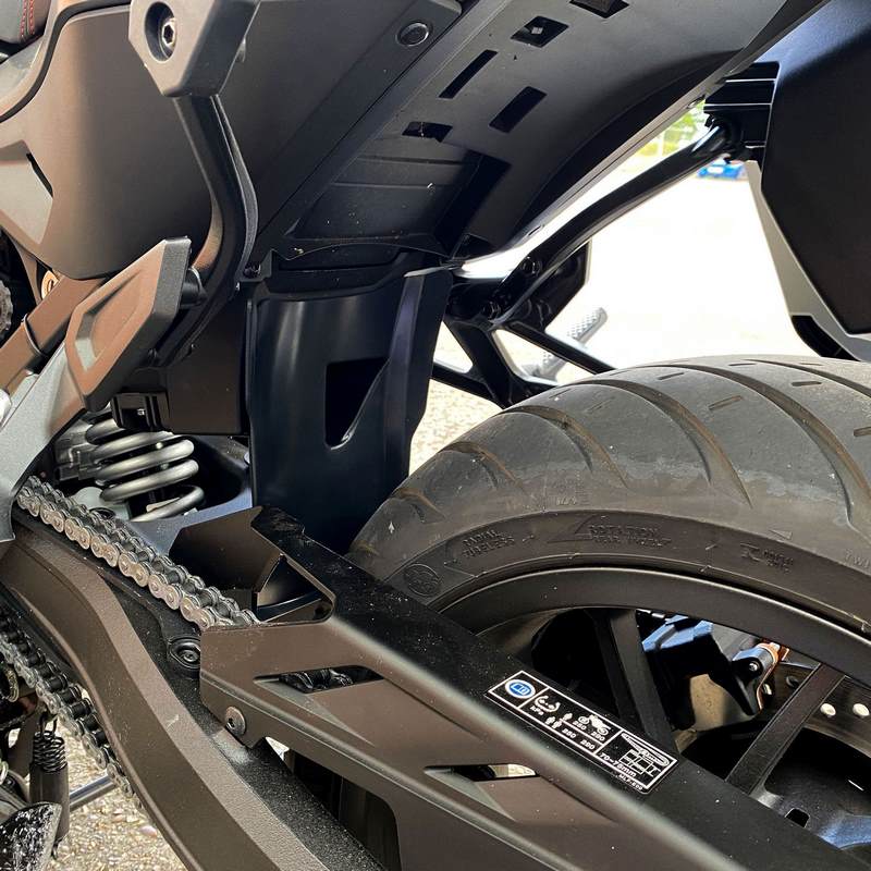 Pyramid / ピラミッド ショックシールド マットブラック | Honda NT 1100 2022- | 811015M