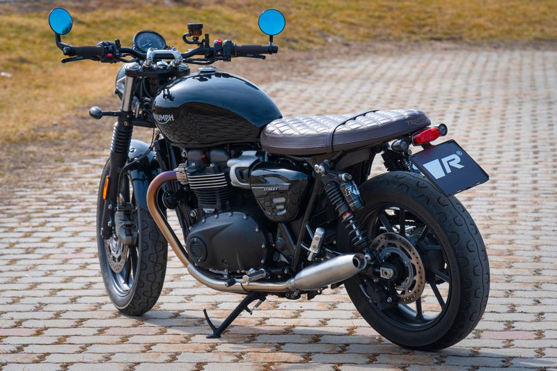 スリップオンテーパードマフラー スポーツ排気システム 左右非対称 無触媒ステンレスマット 無EC認証