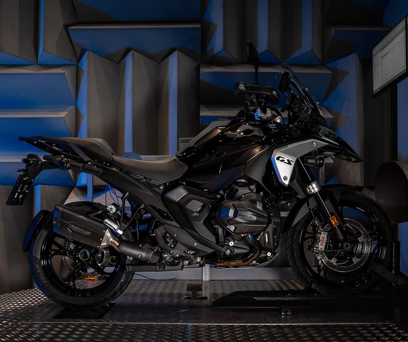 スリップオンスポーツマフラー、ステンレスブラックコーティング、レーシングナンバーEC認証済