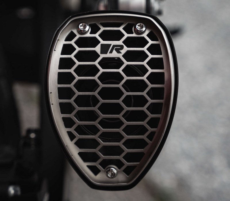 スリップオンNXTスポーツマフラー、ステンレスブラック、取り外し可能サウンドインサート付、ステンレス接続管、ECEタイプ承認含む